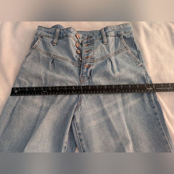 Wild Fable Pleated Mom Jeans Pre-owned - Picture 4 of 10